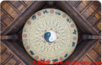 感情依赖程度不高的男生八字有哪些特征_电脑算命婚姻