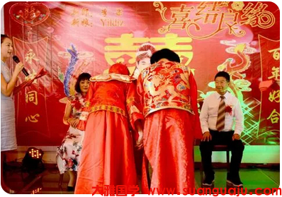时柱坐桃花容易有墙外桃花的命夫妻关系不好_周易八字合婚(图1) image.png