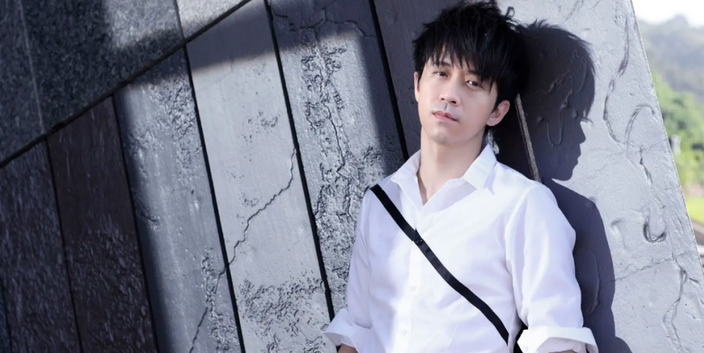 周易预测网:光良Michael Wong生日生辰八字命盤分析(图2) image.png