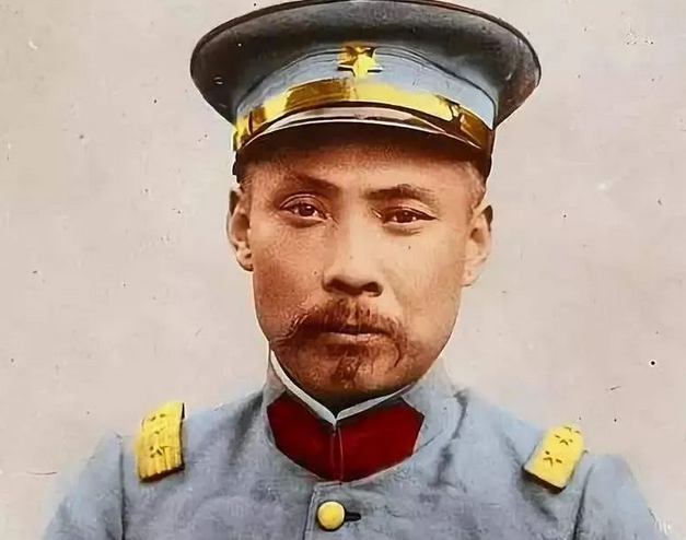 免费测八字：段祺瑞生辰八字命盤分析