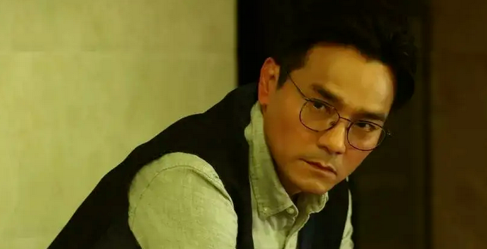 周易八字算命：林家栋Gordon Lam Ka Tung生日生辰八字命盤分析