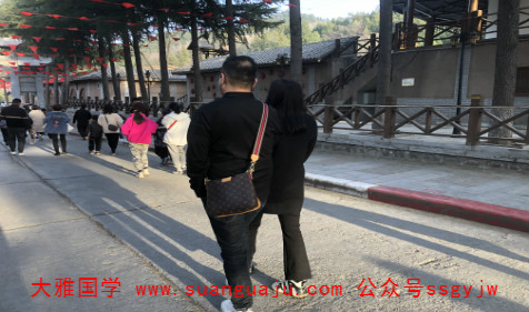 夫妻之间相克的八字有哪些 在线算卦婚姻(图2)
