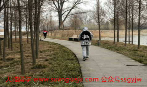 周易八卦算命：八字偏财格的他，一生命运究竟如何？(图2)