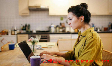 网上免费算命​：八字从势格的女人怎么力挽狂澜？