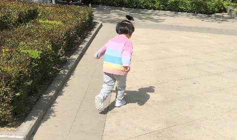 2022年阴历三月三十出生的女宝宝命运分析 五行八字算命缺什么五行(图2)