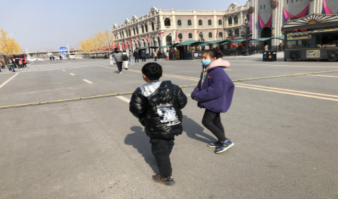 2021年阴历八月的牛宝宝命运 易经八字免费算命详解(图2)