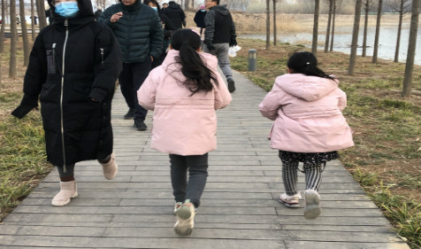 2022年六月初四出生的女孩生辰八字算命运 五行缺什么