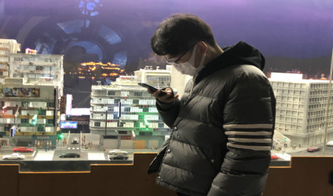 日坐食伤的的男人大富 真人算命一条街网上算命批八字 (图2)