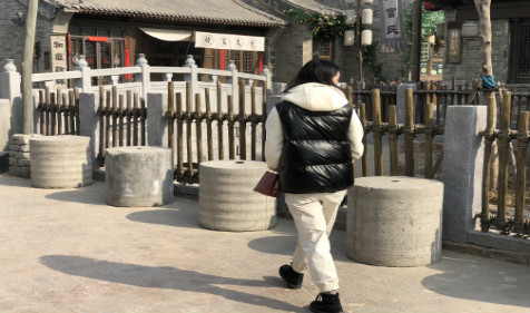 女命日支伤官婚后幸福吗 算命大师一条街详解(图2) 女命日支伤官婚后幸福吗 算命大师一条街详解(图2)