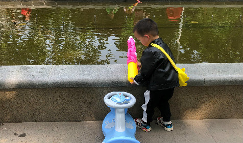 2022年1月27日十二月二十五出生的男婴真人在线算命网测生辰八字